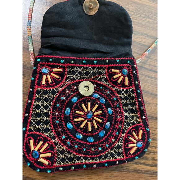 Small beaded crossbody bag red black blue - Picture 5 of 10